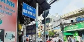 Bán nhà mặt tiền cắt lỗ ngay trung tâm Ni Sư Huỳnh Liên