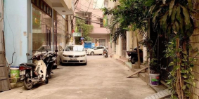 Nhà Phạm Văn Đồng, Cầu Giấy ngõ thông – ôtô – kinh doanh, 48m2, 5.1 tỷ.
