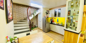 Khâm thiên diện tích lớn giá rẻ 58m 4 tầng dưới 4.3 tỷ