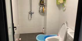 Cần bán nhà mặt phố Nguyễn Văn Linh, Long Biên 75m2, 3T, 4.05tỷ