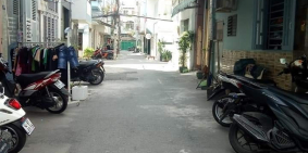 Bán nhàP. Thạnh lộc Quận 12, hẻm xe hơi 150m2 giá chỉ 4.7 tỉ