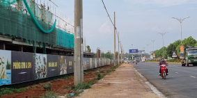 Nhà tôi bán đất đất đường Nguyễn Chí Thanh 6x18 giá 2,2 tỷ , Tân An, BMT .