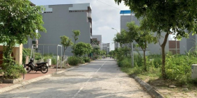 Bán đất Trâu Quỳ-Tái định cư –Vườn hoa áp góc -40m2.Hiếm.0982852808