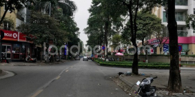 Đất mặt đường Chiến Thắng Hà Đông, Kinh doanh sầm uất