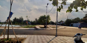 Nền góc tiện kinh doanh mua bán, đường trước 30,5m