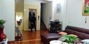 Bán Nhà An Dương Vương, Tây Hồ 80m 5 Tầng  Lô Góc, Thang Máy Gara Giá 8 tỷ.