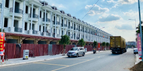 Chính chủ bán gấp Nhà phố 80m2, sổ hồng riêng, mặt tiền Nguễn Thị Khắp,Dĩ An