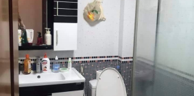 Chính chủ cần bán gấp siêu phẩm nhà mặt phố Võng Thị, KD đỉnh cao