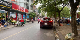 BÁN NHÀ 3 TẦNG MẶT PHỐ VINHOMES GERDENIA 70M CHỈ 11 TỶ 9