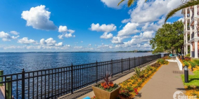 Bán đất xây biệt thự view hồ, sổ hồng công chứng ngay, đường Trần Văn Giàu