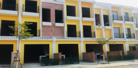 Nhà 3 tầng ven sông cho chuyên gia làm việc ở Casino Hoiana