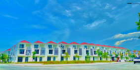 Nhà phố thanh toán theo tiến độ view công viên trung tâm