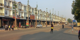 Bán nhà mặt phố 1 trệt 2 lầu giáp KCN bàu bàng