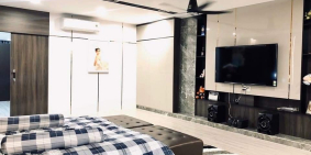 HXH - Cách 1 căn ra đường lớn - Trần Nhật Duật - P. Tân Định - Q.1