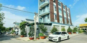 BÁN NHÀ MẶT TIỀN KINH DOANH DĨ AN