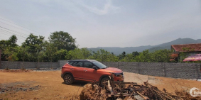 Siêu phẩm 1800m2 bám hồ , view đẹp , giao thông thuận tiện