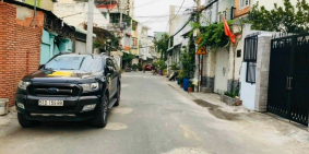 Bán trong tuần, 5,5 tỷ nhà ngang 5m góc 2 mặt tiền, ngay Đỗ Xuân Hợp, Q9, SHR