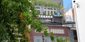 Nhà HẺM XE HƠI mới đẹp 5 TẦNG BTCT vị trí ĐÁNG SỐNG chỉ với 8.35 tỷ.