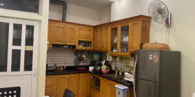 Bán nhà Võng Thị, Bưởi, nhà ven hồ VIP, nhà đẹp 55m2 giá nhỉnh 5 tỷ.