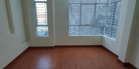 Bán nhà Cổ Nhuế, Bắc Từ Liêm, ôtô vào nhà, khu dân trí tốt 42m2 giá tốt 3.85 tỷ