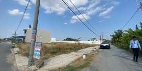 Đất Thổ Cư 2 MT lớn LIền Kề Chợ Tiện KD và Ở