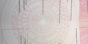 Cần bán miếng đất TP Đồng Xoài DT 6x25 150m2 hướng ĐN đ13m TT 40% nhận nền