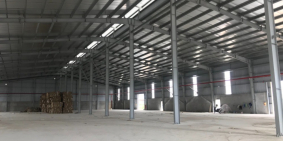 Cho thuê xưởng đẹp khu công nghiệp Đình Trám, Bắc Giang 2.000m2, giá rẻ.