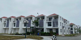 căn góc 175m2 hai mặt tiền ROyal PArk Huế