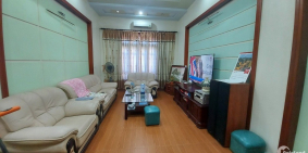 Bán nhà mặt đường Đinh Tiên Hoàng, TP HD, 68m2, mt 4m, 4 tầng, 3 ngủ, gara, chỉ