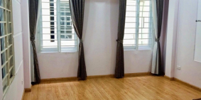 Bán Nhà Đội Cấn DT: 35m2. MT:3,8m. Nở Hậu, 6 Tầng, Giá: 4,2 tỷ. Ba Đình