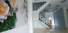 Cần tiền bán gấp nhà đẹp mới xây