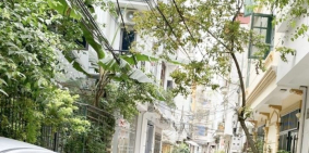 Bán Nhà phân lô Nguyễn Hoàng Tôn, Tây Hồ nở hậu, 3 thoáng, 40m2, 3.4 tỷ.