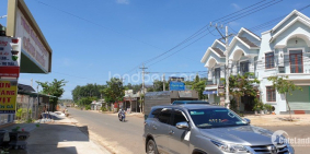 Lô đất đối diện chợ, có sổ hồng sẵn