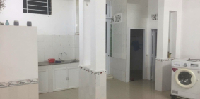 Cho thuê nhà 1 trệt 1 lửng 2 phòng ngủ hẻm ô tô Lê Thánh Tông