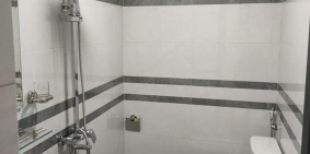 Nguyễn Văn Huyên - Phân Lô - Ô tô 5 tầng DT 65m2 x 5m giá 13 tỷ Lh 0386380199