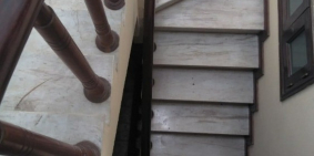 BÁN NHÀ 51M2 Ngọc Hồi 4 TẦNG-NGÕ RỘNG 2.5M Ô TÔ ĐỖ CỬA-NHỈNH 3 TỶ