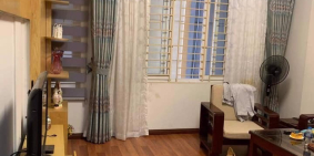 Bán Nhà Phan Kế Bính DT:40m2, MT:4m, 5 tầng. Nhà Đẹp Ở Luôn.Giá:4,1 tỷ. Ba Đình