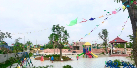 Bán nhanh lô đất 2 mặt tiền. Vị trí trung tâm, gần trường, gần chợ, gần bệnh việ