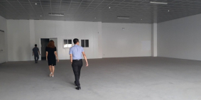 Cho thuê nhà xưởng 800m2, khu Công Nghiệp Tiên Sơn, trần thạch cao, giá rẻ.