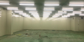 Cho thuê Nhà xưởng 800m2  Khu Công Nghiệp Yên Phong. Có sàn epoxy, vách panlel.