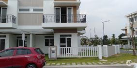 Bán nhà căn góc 170m2 Đông Nam Loverapark