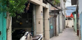 Bán nhà đường Đoàn Văn Bơ hẻm 3m giá ngộp