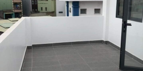 Nhà mới Âu Cơ, kiên cố 3PN, sân thượng 5m ra hẻm xe hơi