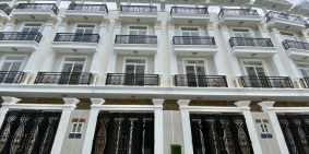 Khu nhà 26 căn duy nhất Mặt Tiền QUỐC LỘ 13 bán gian đoạn đầu - Gía ưu đãi Mùa D