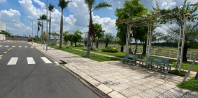 Tôi cần bán căn nhà 1 trệt 2 lầu, cổng kcn Vsip 2a, Tx Tân Uyên, Bình Dương