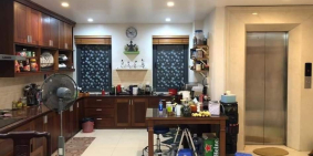 Tôi bán nhà mặt phố Yên Phụ, Nghi Tàm view Hồ Tây 66m2x6T chỉ 24.68 tỷ.