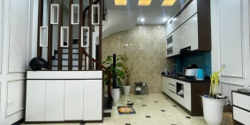 Đốc Ngữ - Ba Đình,nhà cách ô tô 10m, gần phố, chợ,2 mặt thoáng 5.9 tỷ