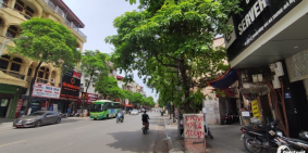 Giảm 2 tỷ, Phố Lê Thanh Nghị, ô tô, KD sầm uất, 70m mặt tiền khủng, 0866633771.