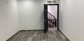 Nhà Phạm Văn Đồng-Cầu Giấy, Ở ngay 32mx25T, MT 4.5m, 3.6 tỷ ngõ thông, KD.