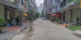 Bán nhà Phú Diễn vị trí HIẾM, ôtô thông 48m2, 4T giá 5.45 tỷ.